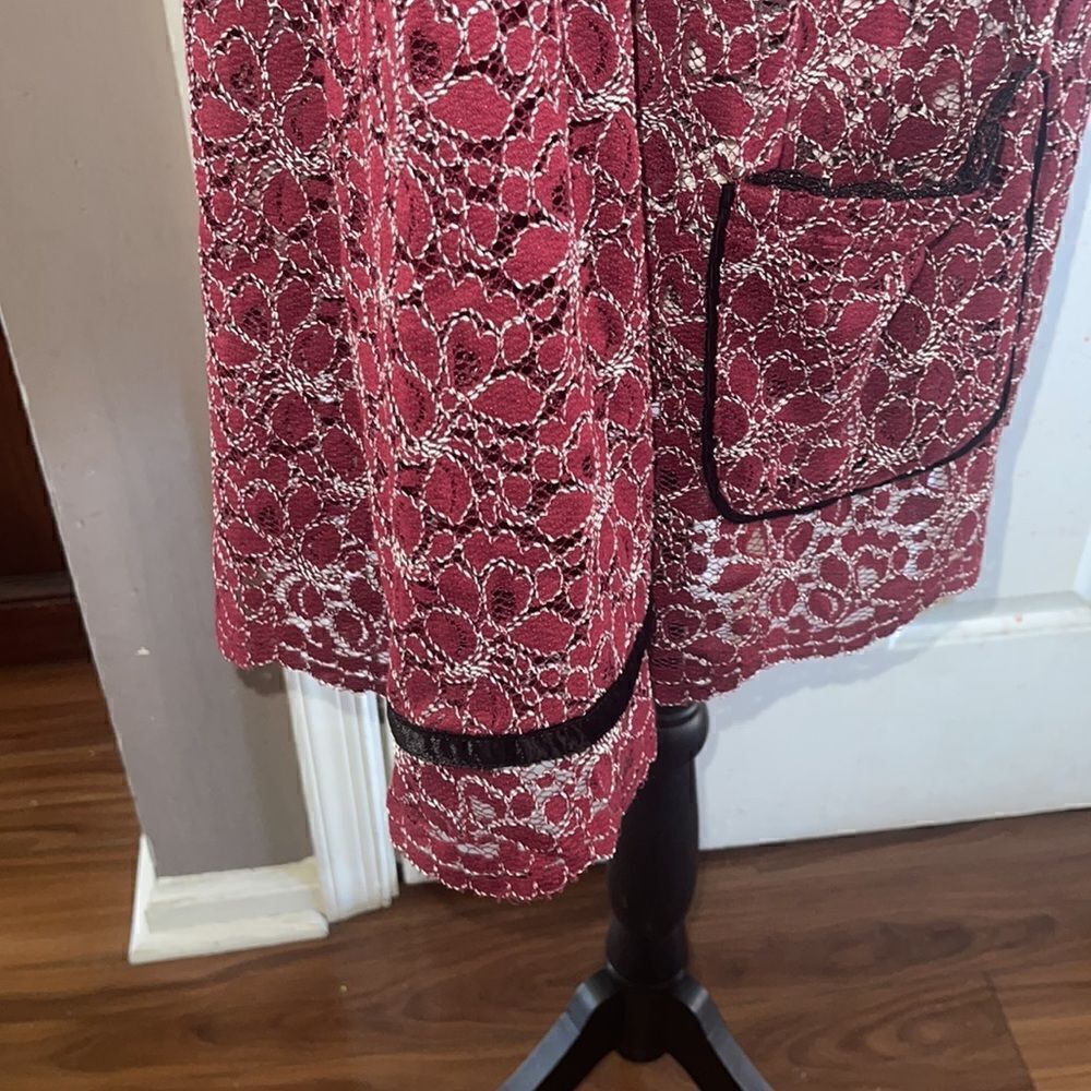 Logo lace with velvet collar open front jacket - Picture 5 of 7